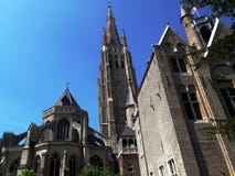 Arquitectura de la ciudad medieval europea vieja Brujas, Bélgica fotografía de archivo libre de regalías Arquitectura de la ciudad medieval europea vieja Brujas, Bélgica fotografía de archivo libre de regalías