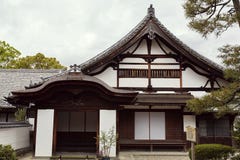 Arquitetura japonesa tradicional no complexo de Byodoin foto de stock royalty free Arquitetura japonesa tradicional no complexo de Byodoin foto de stock royalty free