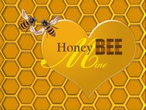 Arte di Honey Bee Mine Valentine di un favo dell'oro con cuore e le api royalty illustrazione gratis Arte di Honey Bee Mine Valentine di un favo dell'oro con cuore e le api royalty illustrazione gratis