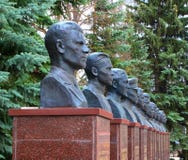 ARZAMAS, RUSSLAND, am 9. April 2017: Veterane der Monumente zum Krieg Lizenzfreie Stockfotos ARZAMAS, RUSSLAND, am 9. April 2017: Veterane der Monumente zum Krieg Lizenzfreie Stockfotos