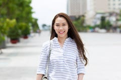 https://thumbs.dreamstime.com/t/asian-woman-face-smile-walking-city-street-summer-day-61284535.jpg
