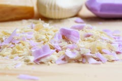 asmr Geschnittene Seife relax Beschaffenheit von Seifenschnitzeln stockbild asmr Geschnittene Seife relax Beschaffenheit von Seifenschnitzeln stockbild