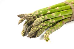 Asperge verte d'isolement sur le fond blanc image stock Asperge verte d'isolement sur le fond blanc image stock