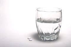 Aspirin und Wasser stockbilder Aspirin und Wasser stockbilder