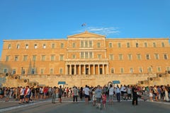 ATHENS, GREECE- JULY 18, 2018: tourists in front of the Greek Pa stock photos ATHENS, GREECE- JULY 18, 2018: tourists in front of the Greek Pa stock photos