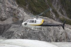 Atterraggio dell'elicottero su Franz Josef Glacier fotografie stock Atterraggio dell'elicottero su Franz Josef Glacier fotografie stock