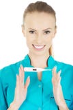 attraktiv doktorstermometer royaltyfri bild attraktiv doktorstermometer royaltyfri bild