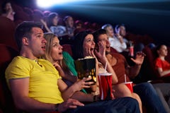 Audiencia chocada en cine múltiplex Audiencia chocada en cine múltiplex