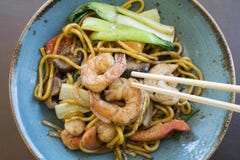Aufruhrfischrogenmeeresfrüchte Hokkien-Nudel stockfotografie Aufruhrfischrogenmeeresfrüchte Hokkien-Nudel stockfotografie