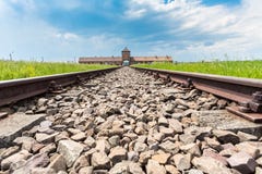 auschwitz birkenau arkivfoton auschwitz birkenau arkivfoton