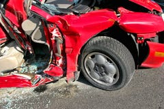 Auto-Wrack demoliert nach ernstem Systemabsturz-Unfall Auto-Wrack demoliert nach ernstem Systemabsturz-Unfall