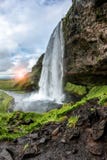 Automnes de stupéfaction Seljalandsfoss image libre de droits Automnes de stupéfaction Seljalandsfoss image libre de droits