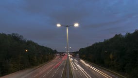 Autostrady autostrady dzień nighttime upływ zdjęcie wideo Autostrady autostrady dzień nighttime upływ zdjęcie wideo