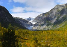 Autumn Mountains Nigard Glacier Valley Norvège Photographie stock Autumn Mountains Nigard Glacier Valley Norvège Photographie stock