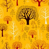 Autumn Pattern avec des silhouettes des arbres illustration libre de droits Autumn Pattern avec des silhouettes des arbres illustration libre de droits
