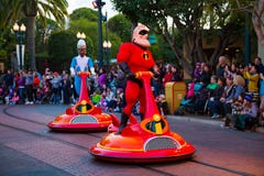 Avventura di California di parata di Disney Pixar immagine stock libera da diritti Avventura di California di parata di Disney Pixar immagine stock libera da diritti