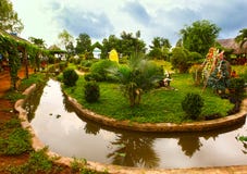 Aziatisch Vietnamees formeel tuinpark stock foto's Aziatisch Vietnamees formeel tuinpark stock foto's
