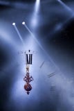 Año Nuevo en la medianoche - viejas luces del reloj y del día de fiesta Fotos de archivo