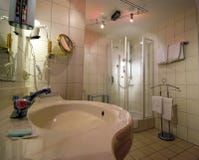 Modernes Hausboot stockfoto. Bild von aufgebaut, dänisch - 8094106