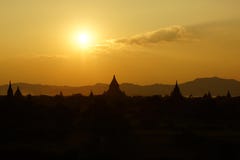 Bagan antes de la puesta del sol, Birmania, Asia imagen de archivo libre de regalías Bagan antes de la puesta del sol, Birmania, Asia imagen de archivo libre de regalías
