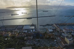 Baie des docks d'Algésiras et de Gibrlatar photographie stock libre de droits Baie des docks d'Algésiras et de Gibrlatar photographie stock libre de droits