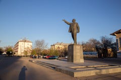 Baikonur, Kazachstan - April 19, 2017: Centraal vierkant van Baikonur royalty-vrije stock afbeeldingen Baikonur, Kazachstan - April 19, 2017: Centraal vierkant van Baikonur royalty-vrije stock afbeeldingen
