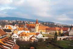 Bajecznie piękny widok miasteczko Cesky Krumlov w republika czech Ulubiony miejsce turyści od all over obrazy royalty free Bajecznie piękny widok miasteczko Cesky Krumlov w republika czech Ulubiony miejsce turyści od all over obrazy royalty free