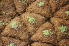 Baklava árabe tradicional del postre con la miel y los pistachos imagenes de archivo Baklava árabe tradicional del postre con la miel y los pistachos imagenes de archivo