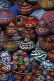 Balinese Geparelde Manden voor Verkoop in de Openbare Markt van Ubud Stock Foto's Balinese Geparelde Manden voor Verkoop in de Openbare Markt van Ubud Stock Foto's