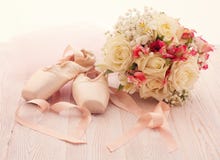 Ballet shoes. Pointe shoes on wooden background. royalty free stock photos Ballet shoes. Pointe shoes on wooden background. royalty free stock photos