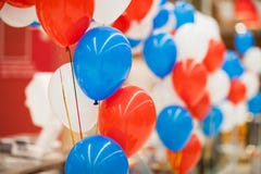 Ballons colorés avec le fond de partie de célébration image stock Ballons colorés avec le fond de partie de célébration image stock