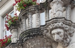 Balustrade de la vieille maison à Lviv, Ukraine Photographie stock Balustrade de la vieille maison à Lviv, Ukraine Photographie stock