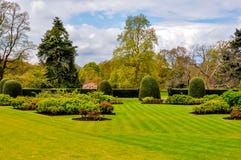 Balzi nel giardino botanico di Kew, Londra, Regno Unito immagini stock libere da diritti Balzi nel giardino botanico di Kew, Londra, Regno Unito immagini stock libere da diritti