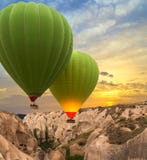 Balões de ar quente Cappadocia, Turquia imagem de stock royalty free Balões de ar quente Cappadocia, Turquia imagem de stock royalty free