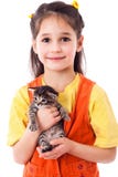 Bambina con gattino in mani immagini stock Bambina con gattino in mani immagini stock