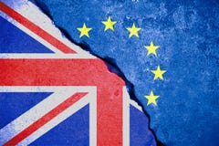 Bandiera blu dell'Unione Europea UE di Brexit sulla parete rotta e sulla mezza bandiera della Gran Bretagna illustrazione vettoriale Bandiera blu dell'Unione Europea UE di Brexit sulla parete rotta e sulla mezza bandiera della Gran Bretagna illustrazione vettoriale