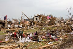 Bandiera distrutta di tornado di Joplin Missouri della Camera Bandiera distrutta di tornado di Joplin Missouri della Camera