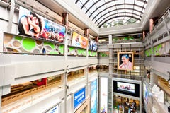 Bangkok Mahen inre Boonkrong (MBK) royaltyfria bilder Bangkok Mahen inre Boonkrong (MBK) royaltyfria bilder