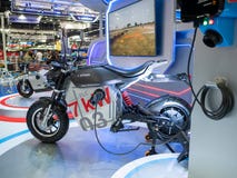 Bangkok, Tailandia - 30 novembre 2018: Capo blu di energia del gas delle PPTT all'EXPO 2018 del MOTORE internazionale dell'Expo 2 fotografia stock libera da diritti Bangkok, Tailandia - 30 novembre 2018: Capo blu di energia del gas delle PPTT all'EXPO 2018 del MOTORE internazionale dell'Expo 2 fotografia stock libera da diritti