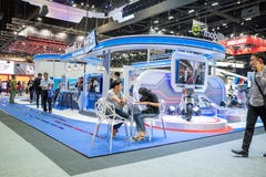 Bangkok, Tailandia - 30 novembre 2018: Capo blu di energia del gas delle PPTT all'EXPO 2018 del MOTORE internazionale dell'Expo 2 immagine stock libera da diritti Bangkok, Tailandia - 30 novembre 2018: Capo blu di energia del gas delle PPTT all'EXPO 2018 del MOTORE internazionale dell'Expo 2 immagine stock libera da diritti