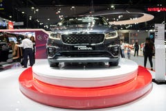 Bangkok, Tailandia - 30 novembre 2018: Manifestazione dell'automobile di KIA all'EXPO 2018 del MOTORE internazionale dell'Expo 20 fotografia stock Bangkok, Tailandia - 30 novembre 2018: Manifestazione dell'automobile di KIA all'EXPO 2018 del MOTORE internazionale dell'Expo 20 fotografia stock