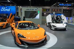 Bangkok, Thailand - 30. November 2018: PORSCHE-Autoshow an Bewegungsausstellung 2018 Thailands internationaler BEWEGUNGSausstellu lizenzfreies stockbild Bangkok, Thailand - 30. November 2018: PORSCHE-Autoshow an Bewegungsausstellung 2018 Thailands internationaler BEWEGUNGSausstellu lizenzfreies stockbild