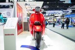 Bangkok, Thaïlande - 30 novembre 2018 : Moto de Lambretta à l'EXPO 2018 de MOTEUR internationale de l'expo 2018 de moteur de la T image libre de droits Bangkok, Thaïlande - 30 novembre 2018 : Moto de Lambretta à l'EXPO 2018 de MOTEUR internationale de l'expo 2018 de moteur de la T image libre de droits