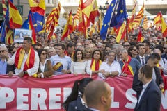 BARCELONA, CATALONIA, ESPANHA, o 8 de outubro de 2017 manifestação pela unidade de Espanha fotos de stock BARCELONA, CATALONIA, ESPANHA, o 8 de outubro de 2017 manifestação pela unidade de Espanha fotos de stock
