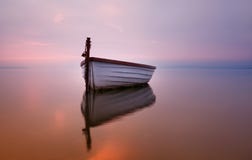 Resultado de imagen para barco solo