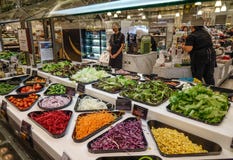 barra di insalata con gli ortaggi freschi fotografia stock libera da diritti barra di insalata con gli ortaggi freschi fotografia stock libera da diritti