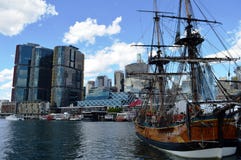 Bateau de pirate chez Darling Harbour, Sydney Bateau de pirate chez Darling Harbour, Sydney
