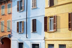 Beautiful colorful mediterranean house facades in Desenzano del Garda town Royalty Free Stock Photography Beautiful colorful mediterranean house facades in Desenzano del Garda town Royalty Free Stock Photography
