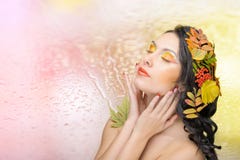 Beautiful Woman In The Autumn Image. Beautiful Creative Makeup Royalty Free Stock Image Beautiful Woman In The Autumn Image. Beautiful Creative Makeup Royalty Free Stock Image