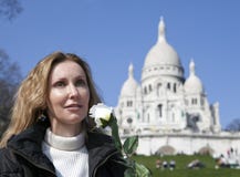 https://thumbs.dreamstime.com/t/beautiful-woman-rose-basilica-sacre-coeur-montmartre-paris-61036604.jpg